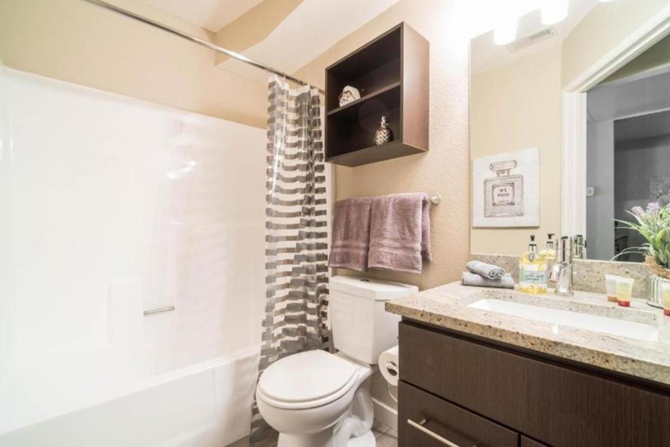 Apartment Luxury, Hollywood Walk Of Fame Los Angeles