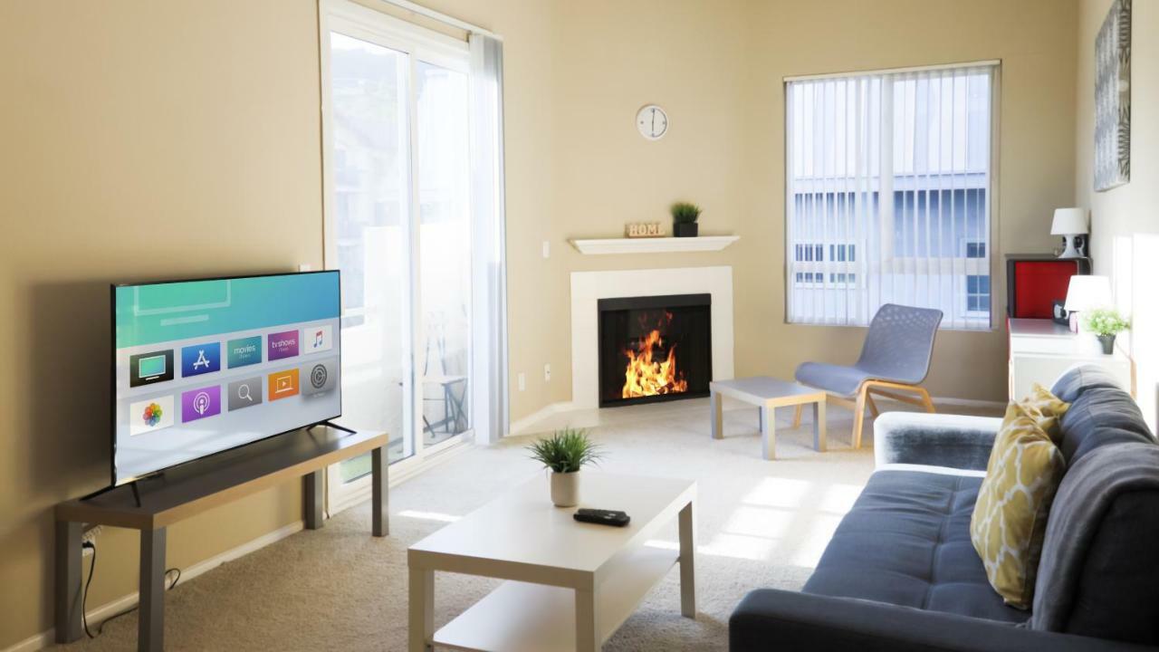 Luxury, Hollywood Walk Of Fame Apartment
